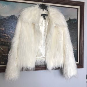 Faux fur cropped coat